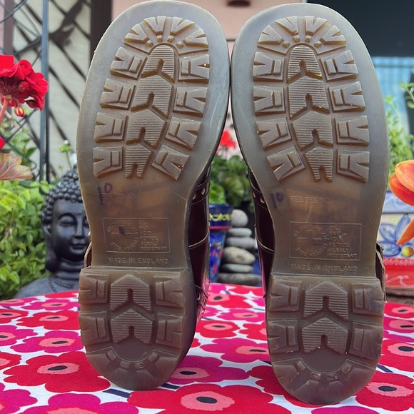 Dr. Martens Brown Leather Flats - Picture 16 of 16